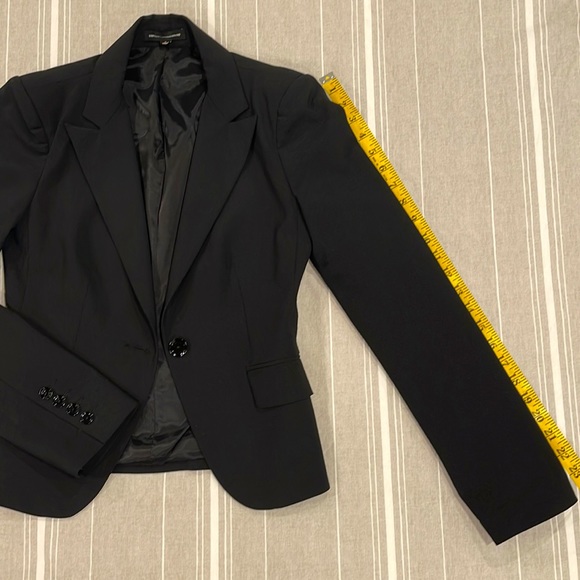 Express Tailored Suit Blazer | Cropped w Notch Collar | Single Button | Pockets - Picture 7 of 10
